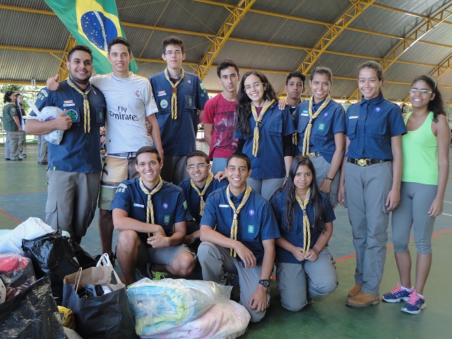 Escoteiros Três Pontas Campanha Agasalho 7