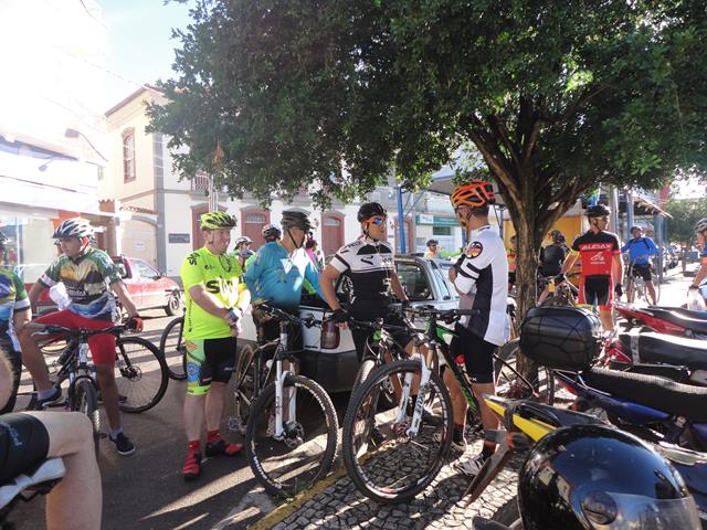 Trespontanos realizam Pedal Solidário de Páscoa
